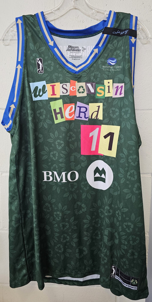 Theme Jersey Akinjo 11- Go Green Night 2024 Signed Theme Jersey