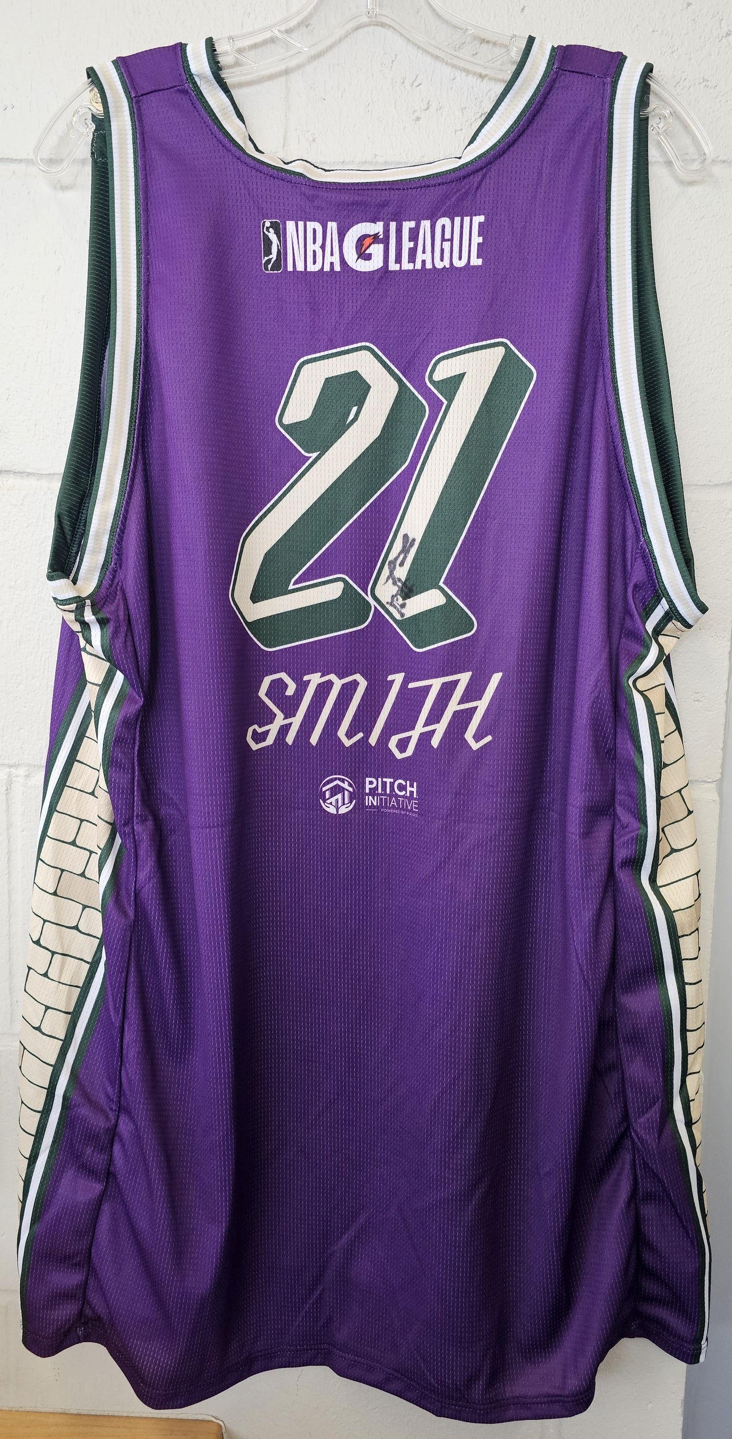 Bucks Assignment Player Smith 21- Homelessness Awareness 2024 Signed Theme Jersey